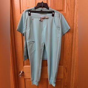 Figs Scrub top and pants